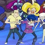 Varios personajes animados en pose de acción, incluyendo un hombre con cabello azul y un chico rubio acompañado por un gato negro, con un trasfondo oscuro y un grupo variado detrás