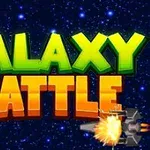 Texto en letras grandes y coloridas Galaxy Battle con un fondo estrellado y una nave espacial pequeña en la esquina inferior derecha
