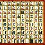 Mosaico de fichas de Mahjong organizadas en una cuadrícula rectangular sobre un fondo marrón