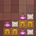 Personajes animados rosas, blancos y dorados con caras sonrientes sobre un tablero cuadriculado de madera