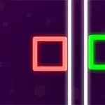 Dos cuadrados, uno rojo y uno verde, separados por líneas blancas verticales sobre un fondo morado