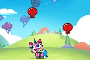 Un personaje de unicornio con forma de cubo en un paisaje colorido con globos rojos y un cielo azul
